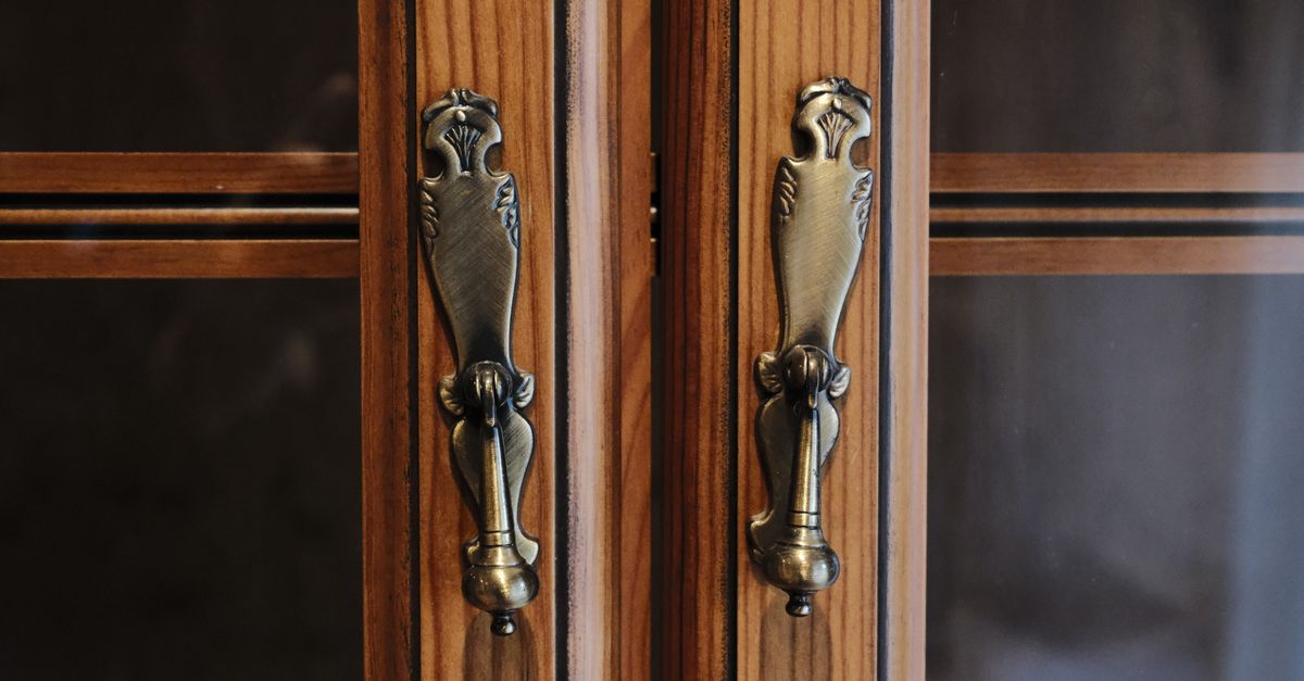 door security hardware — Bellmore Locksmiths
